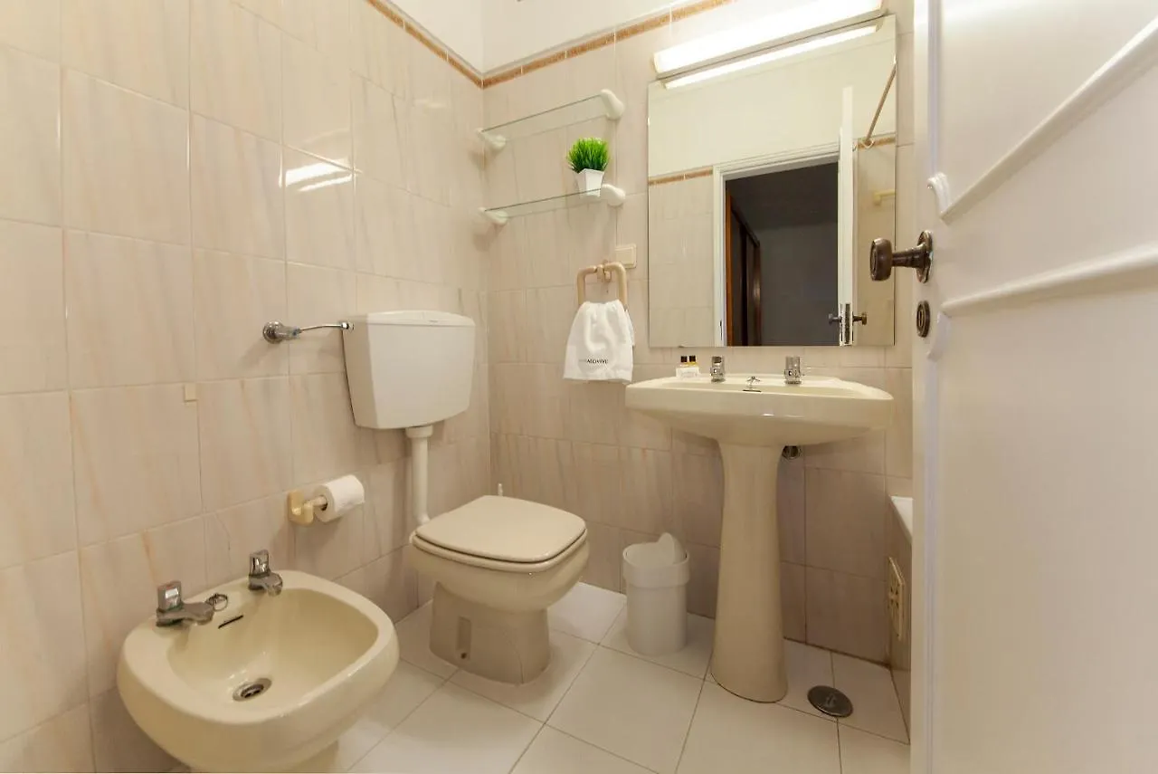 52B - Fandymur Reack Apartment Portimao 0*,  Portugal